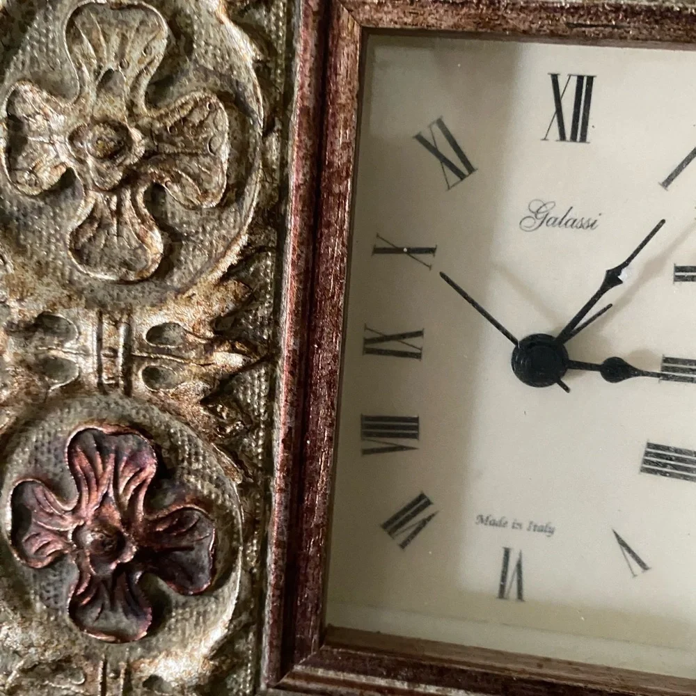 Vintage Galassi Italian Ornate MCM Gold Leaf Distressed Easel Back Clock